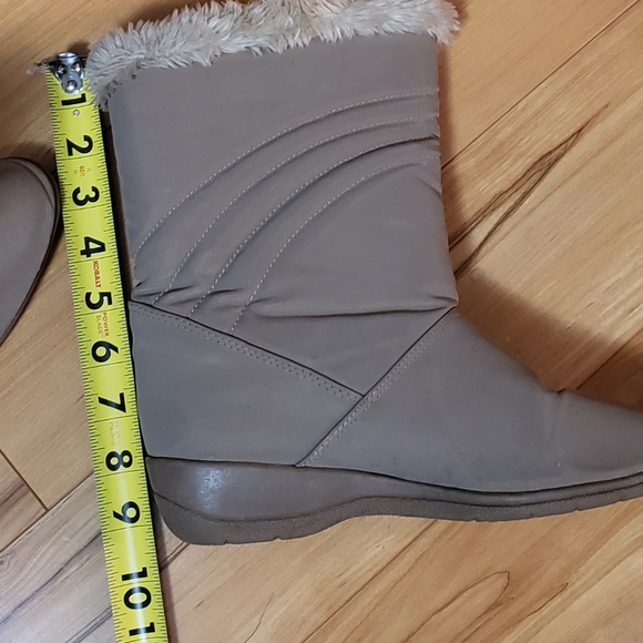 KIKS TAN VINTAGE SNOW BOOTS - Picture 6 of 9